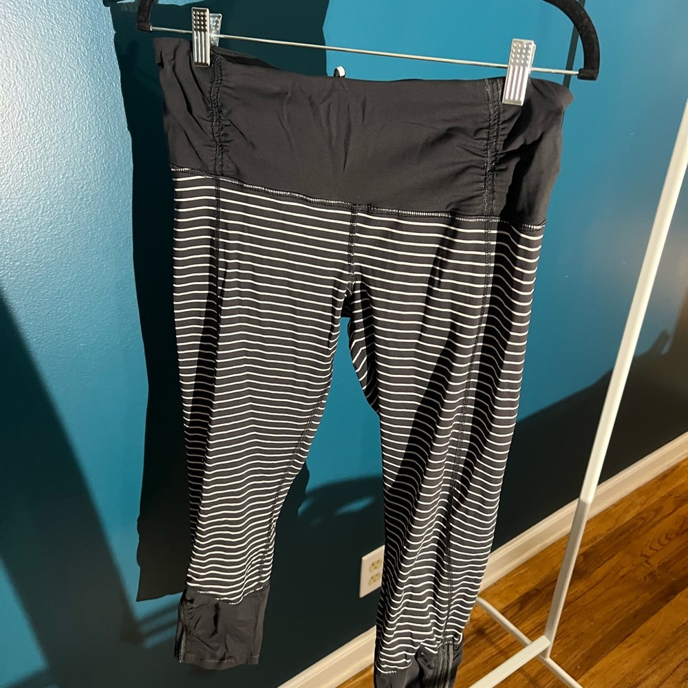 Lululemon striped crop leggings